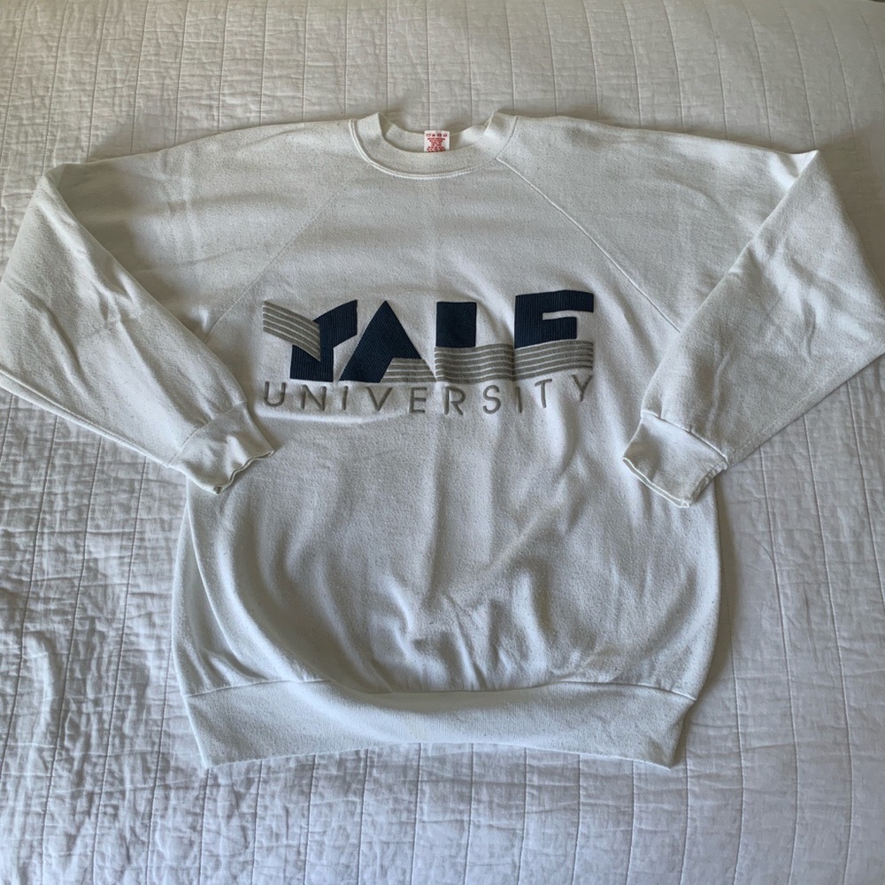 VINTAGE YALE CREW NECK!!!